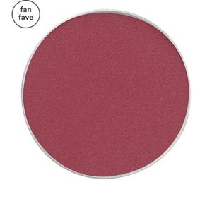 ⭐5/20; Anastasia Beverly Hills single eyeshadow